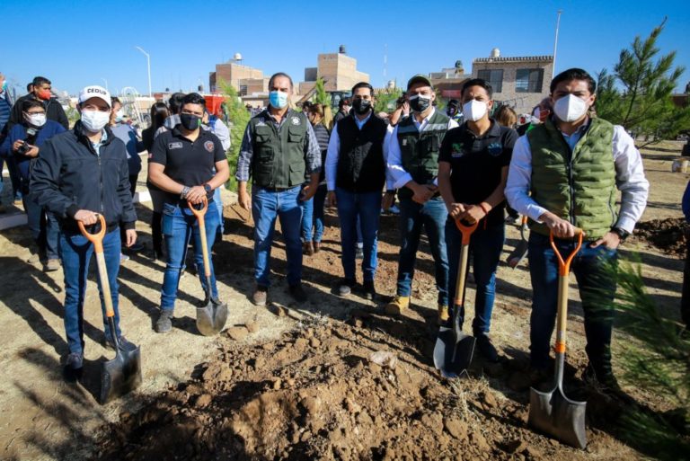 Se han plantado y apadrinado 22 mil árboles en la capital, con la plena convicción de hacer de Durango una ciudad más verde.