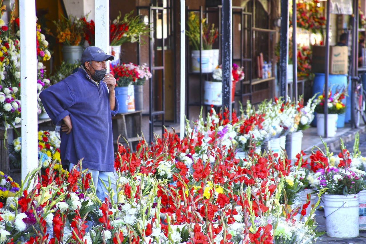 Panteones, 10 de mayo